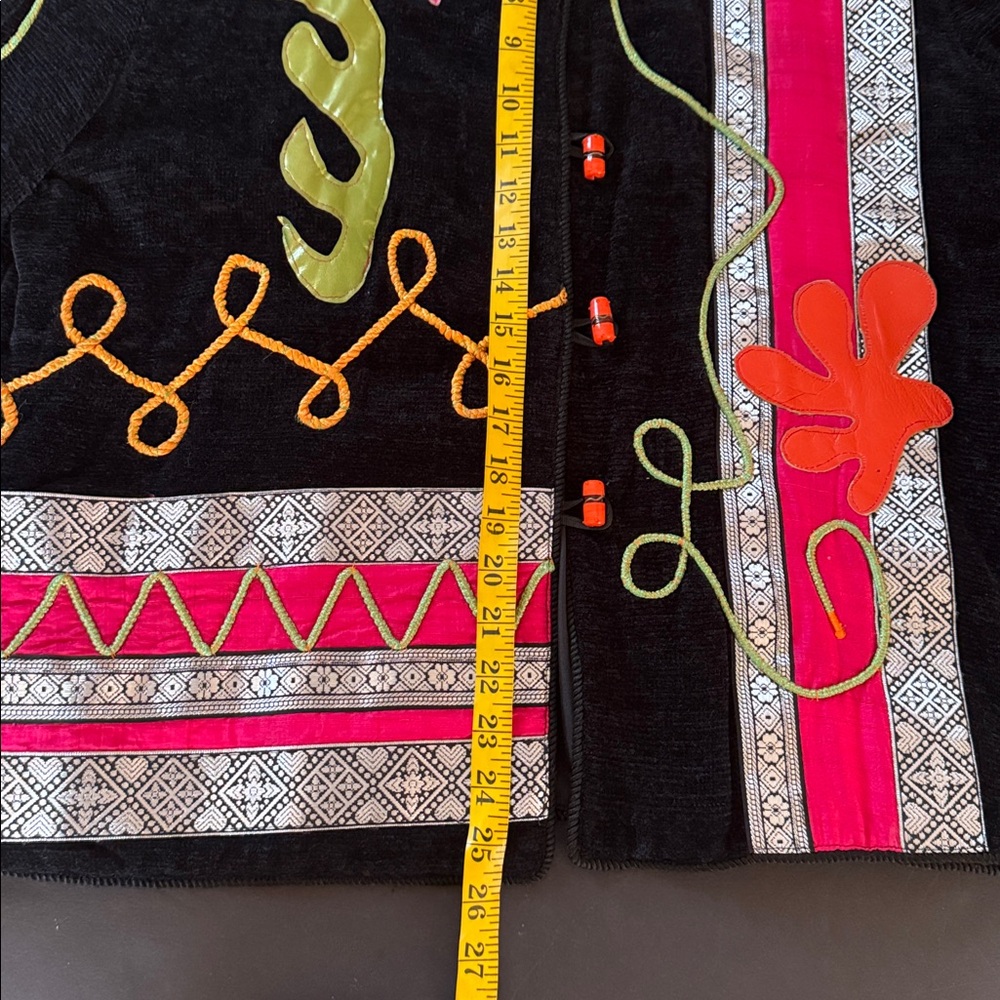 Vintage Allure Artsy Patchwork Jacket - image 6
